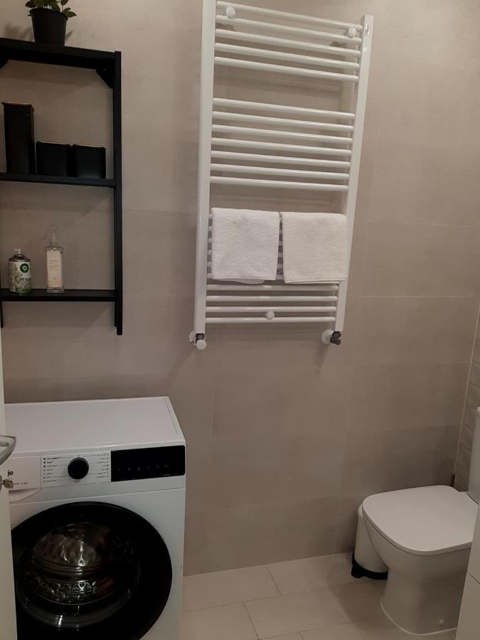 Mia Plus!! Self Check-In!! Bucureşti Eksteriør bilde